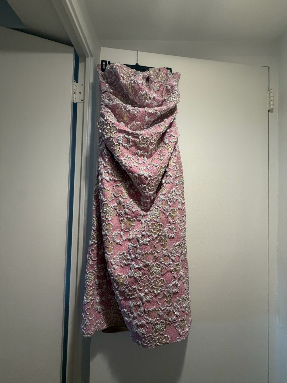 Miu Miu runway 2018 pink metallic floral brocade cocktail dress IT 46